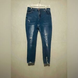 Bamboo High Rise Distressed Skinny Jeans Size 9/10 Blue Denim Frayed Hem Casual
